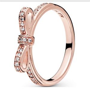 Pandora classic bow ring